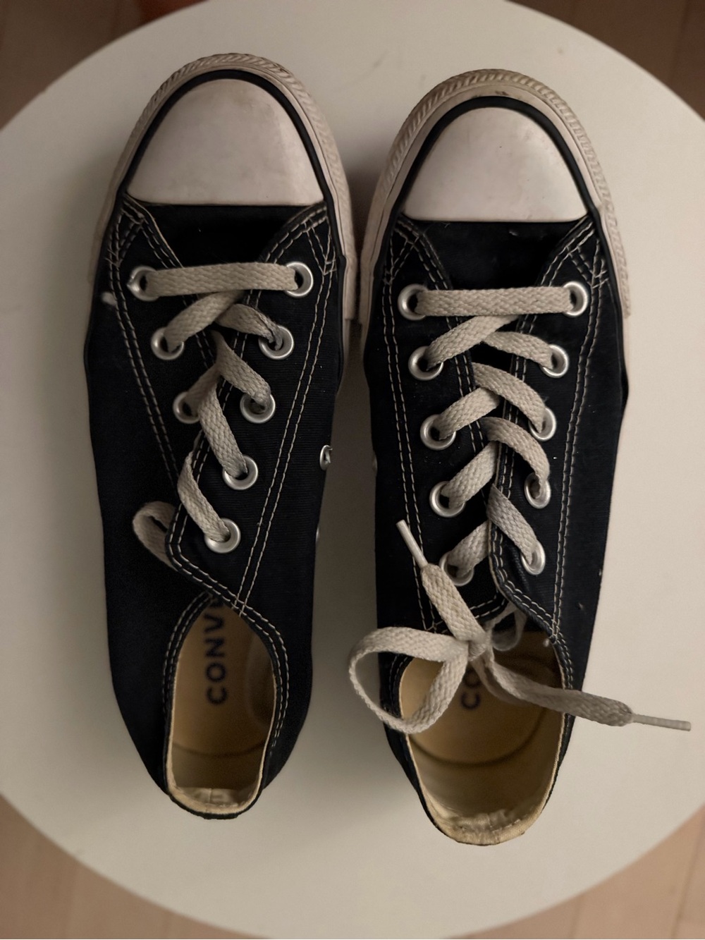 Converse Black Canvas Low Top Sneakerse